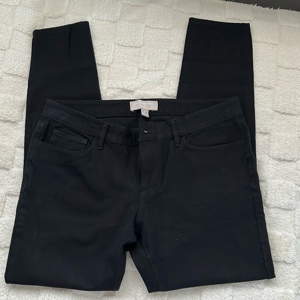 EUC Banana Republic Sloan Fit Size 8 Black